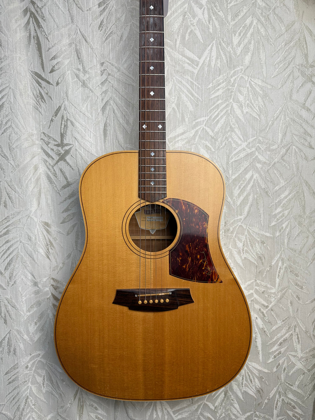 Cole Clark Fat Lady 2 FL2A in case Secndhand