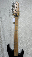 Load image into Gallery viewer, Peavey Foundation Bass Ca 1992 in Case
