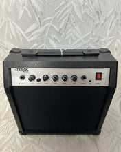 Load image into Gallery viewer, Max Music strat copy + Amplifier Secondhand
