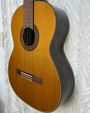Load image into Gallery viewer, Takamine C132S Secondhand in Case - Upwey Music
