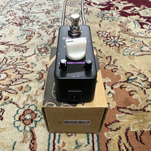 Load image into Gallery viewer, Sonicake Octaver in Box Secondhand
