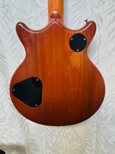 Load image into Gallery viewer, Maton Jumbuck JB6 Circa &#39;77 in Case Vintage
