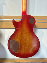 Load image into Gallery viewer, Gibson Les Paul Deluxe in Chainsaw case Cherry Burst 1980
