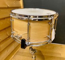 Load image into Gallery viewer, Evetts Drums 13&quot;x6.5&quot; Spotted Gum Snare Secondhand
