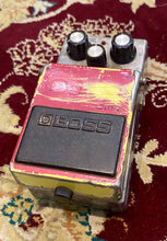 Load image into Gallery viewer, Boss DM-2 Delay Japanese Made Vintage
