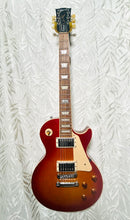 Load image into Gallery viewer, Gibson Les Paul Traditional HS 2014 in OHSC
