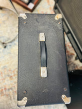 Load image into Gallery viewer, Fender Frontman FM25R Electric Guitar amp
