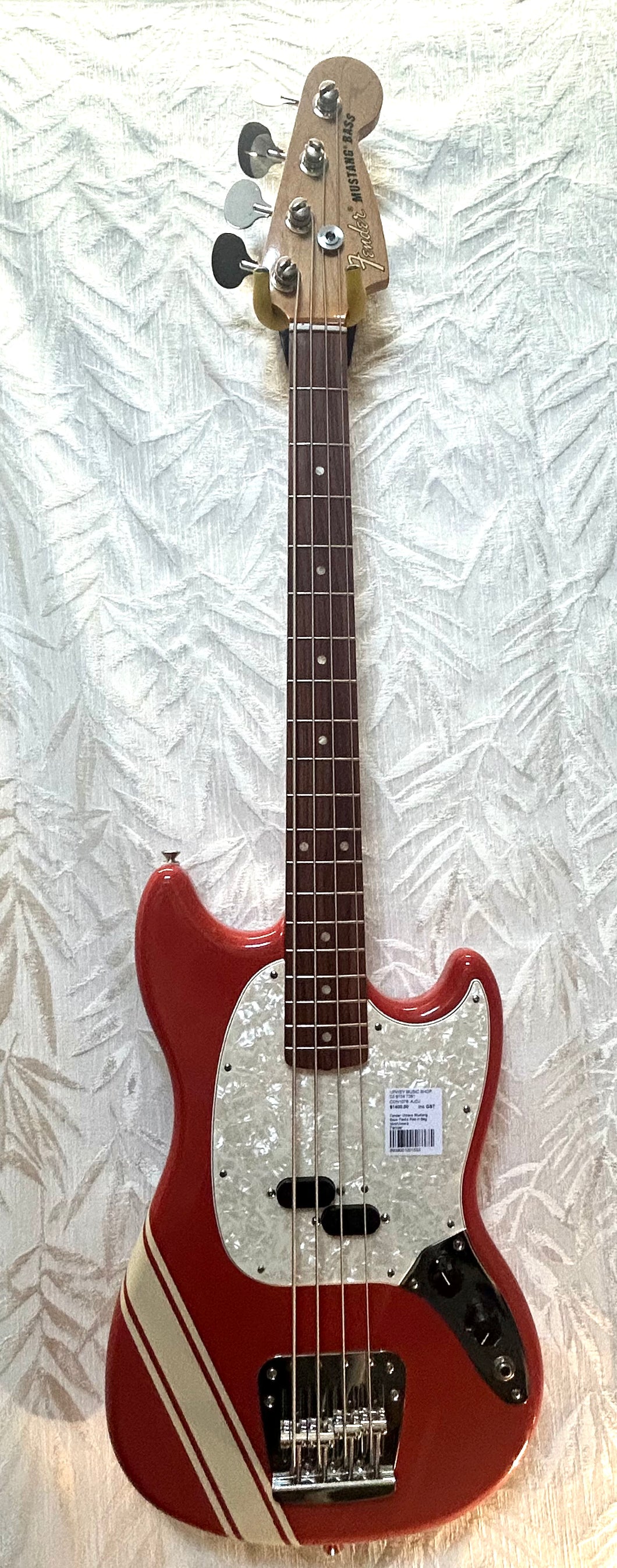 Fender Vintera Mustang Bass Fiesta Red in Bag Mint