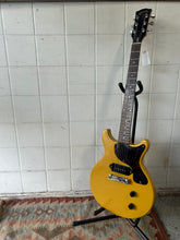 Load image into Gallery viewer, Les Paul Jr (Not Gibson) Probably Japanese
