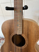 Load image into Gallery viewer, Cole Clark Angel 2 Blackwood CCAN2EBB in case Secondhand

