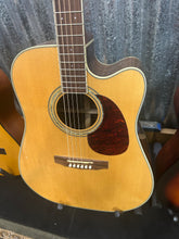 Load image into Gallery viewer, Cort 750 Dreadnaught Secondhand with padded bag
