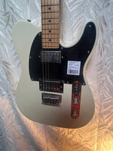 Load image into Gallery viewer, Squier Telecaster Contempary Series Second Hand
