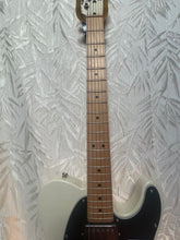 Load image into Gallery viewer, Squier Telecaster Contempary Series Second Hand
