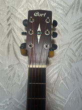 Load image into Gallery viewer, Cort 710F Secondhand in Case
