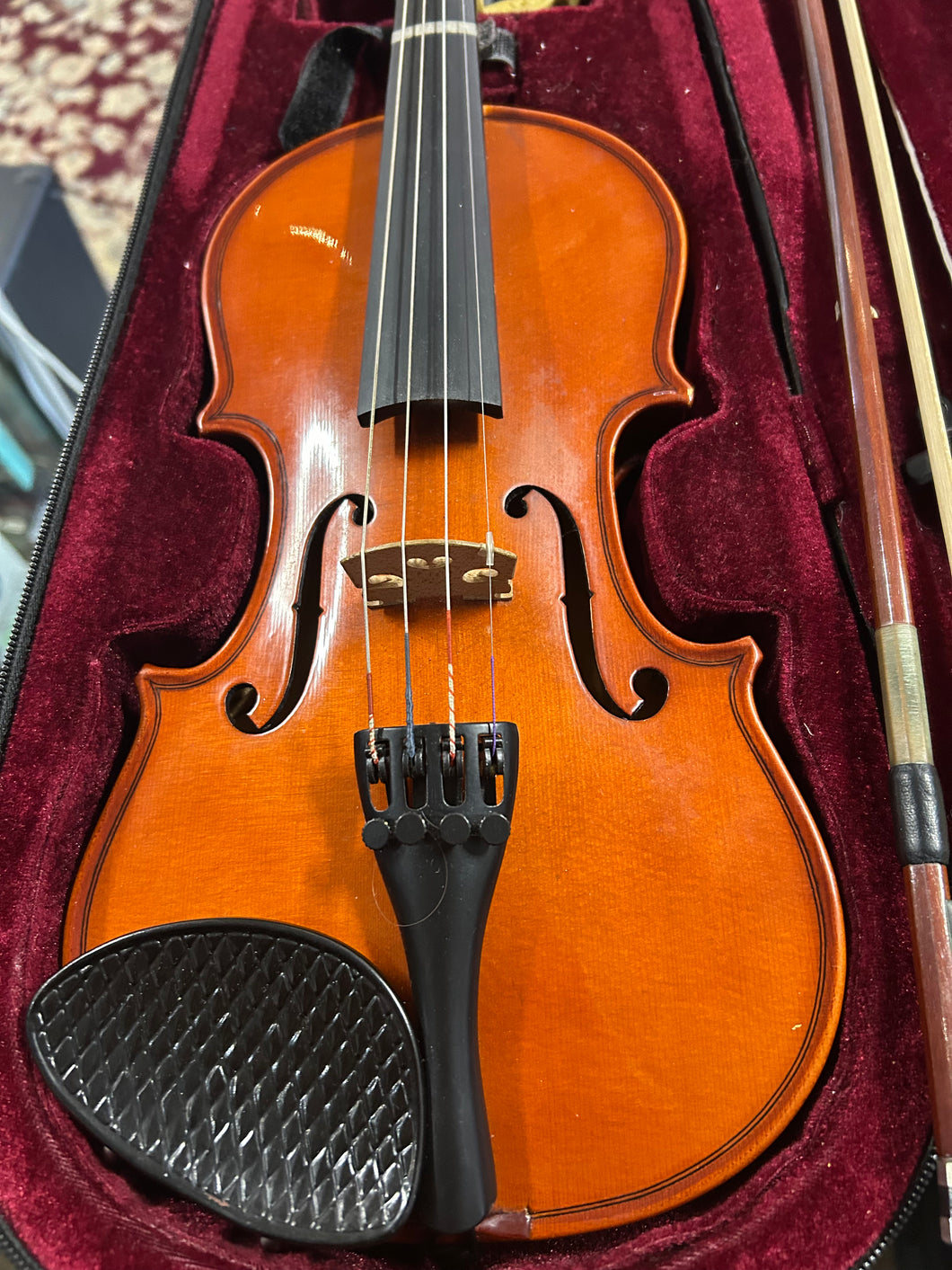 Enrico 81784 1/2 Size Violin in Case with Bow, Shoulder Rest S/H