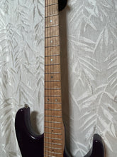 Load image into Gallery viewer, Soundworks Super Strat Secondhand in Case

