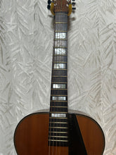 Load image into Gallery viewer, Melody No.26 Archtop Circa 1946 in Case
