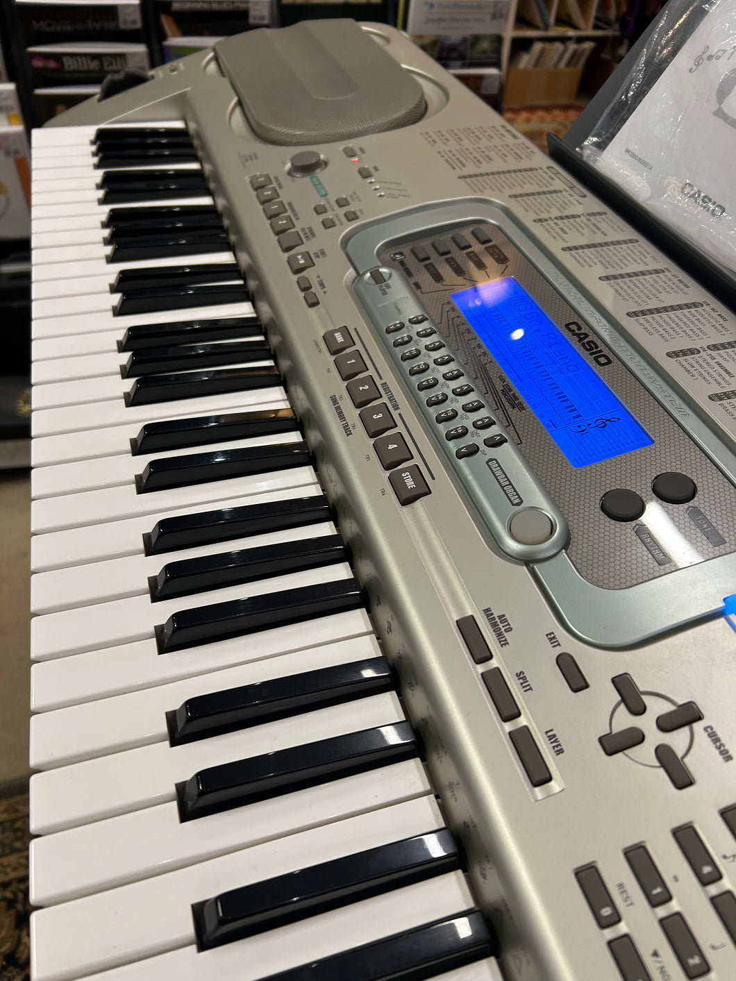 Casio WK-3300 Workstation with Stand and Power Secondhand