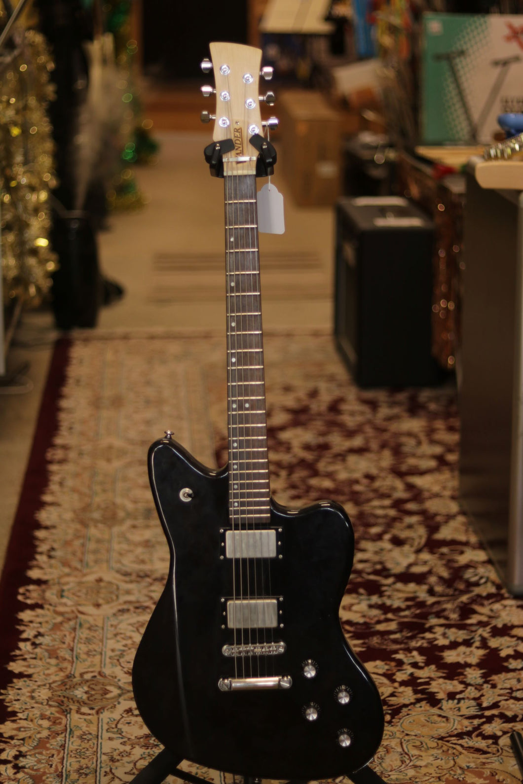 Secondhand Custom Vander Offset guitar