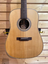 Load image into Gallery viewer, David Aumann D-28 Style Acoustic Guitar
