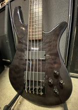 Load image into Gallery viewer, Spector 5 String Bass Made in Korea Secondhand
