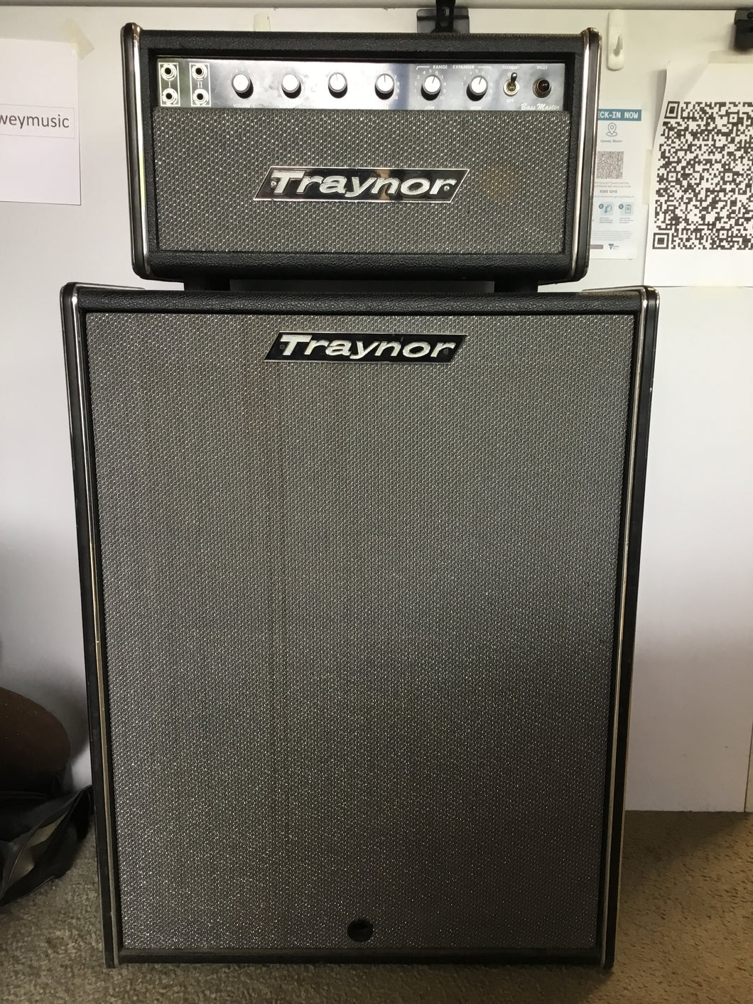 Vintage Traynor YBT-1 Valve Amp and 2x12 with original Covers