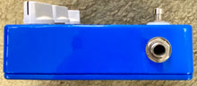 Load image into Gallery viewer, Handmade Delay Pedal Inchindown Blue
